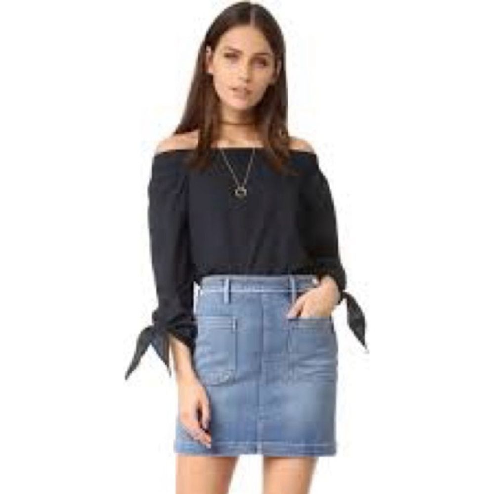 NWT Free People Show Some Shoulders Top